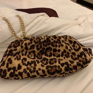 INC BRAND, LARGE CHEETAH PRINT CLUTCH PURSE.